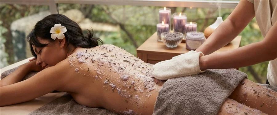 Exfoliación con sales de lavanda en Nemiia
